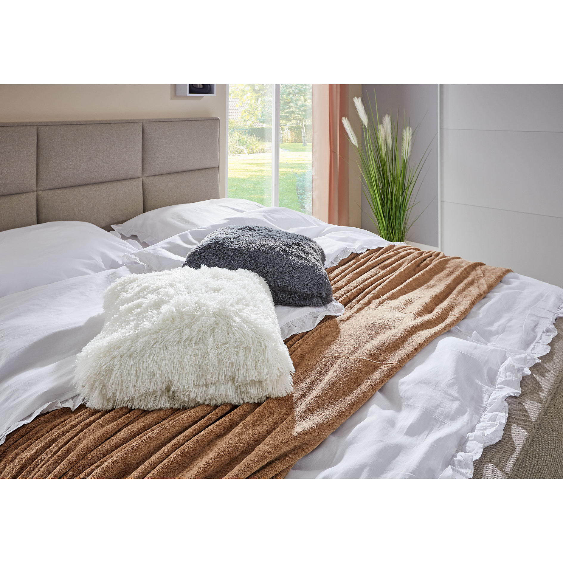 Boxspringbett - creme - Bettkasten - H3 - 180x200 cm