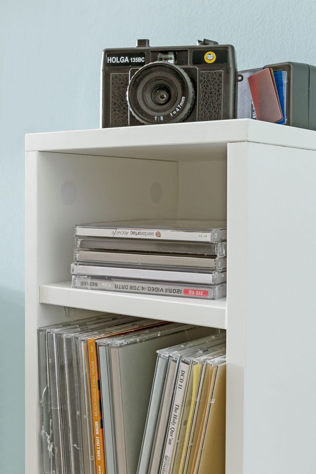 CD-Regal - weiß - offene Fächer - 20x90 cm