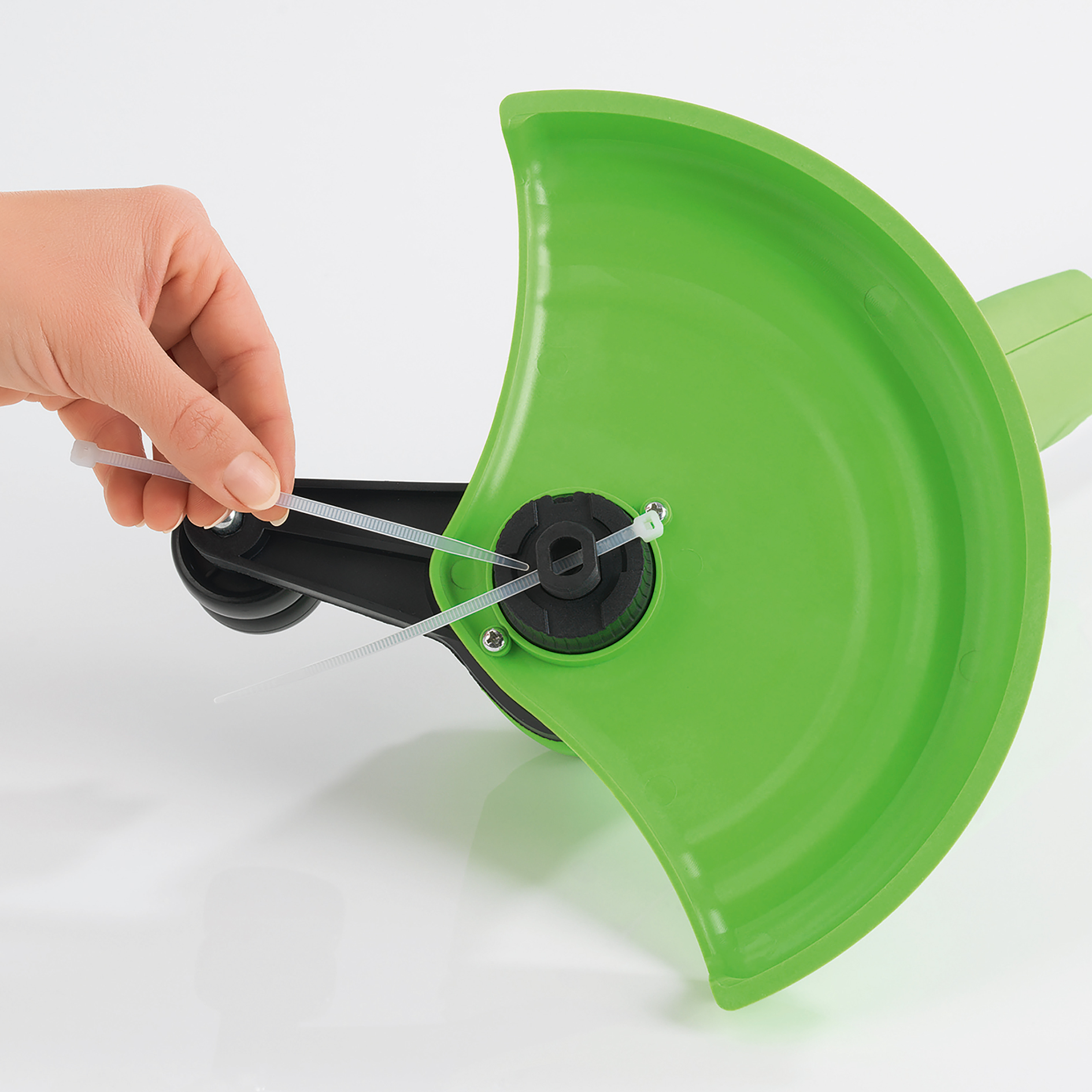 EASYMAXX Akku-Rasentrimmer - grün - höhenverstellbar