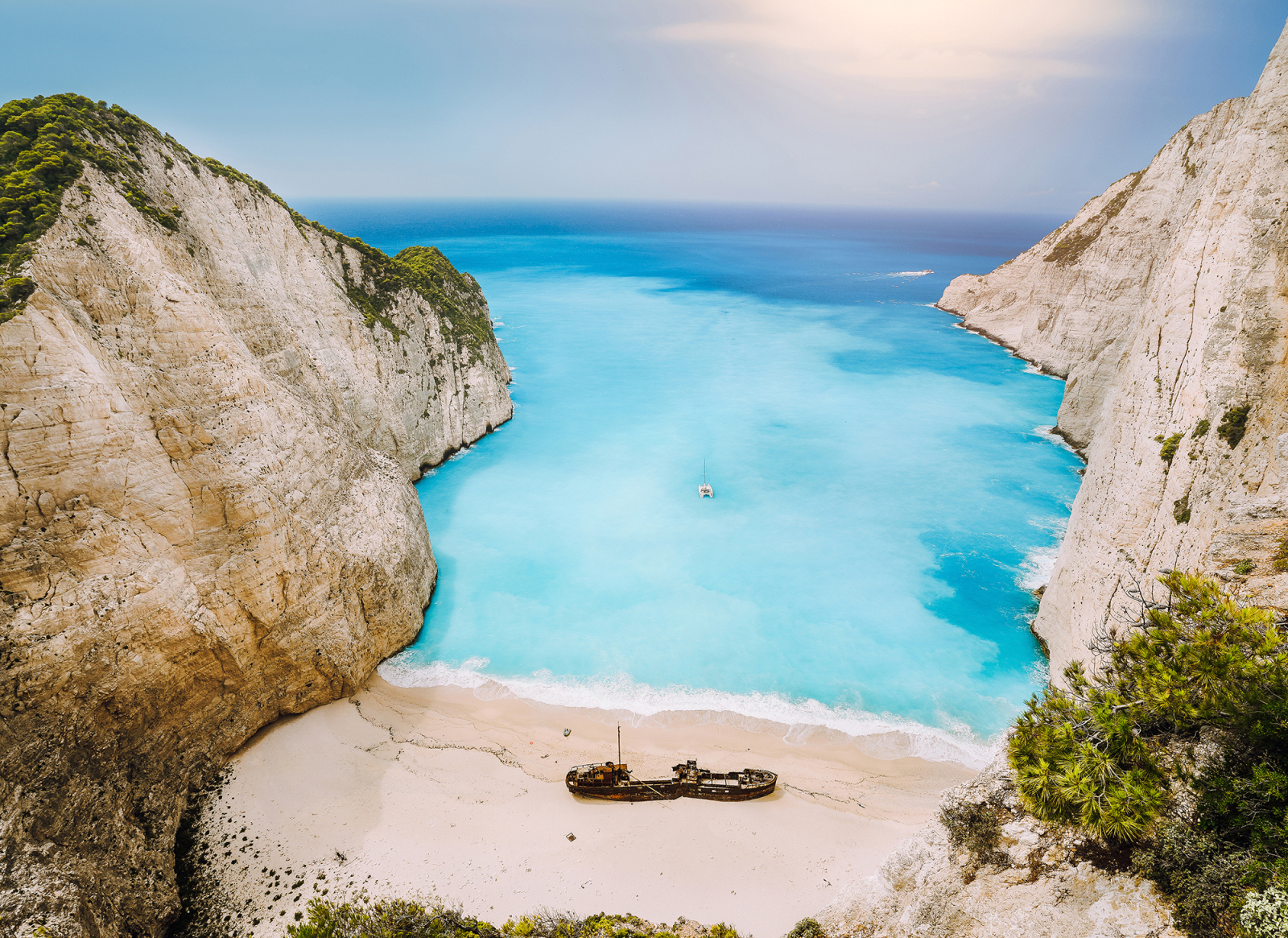 Fototapete DESIGNWALLS - blau-braun - Strand - 2,55 Meter