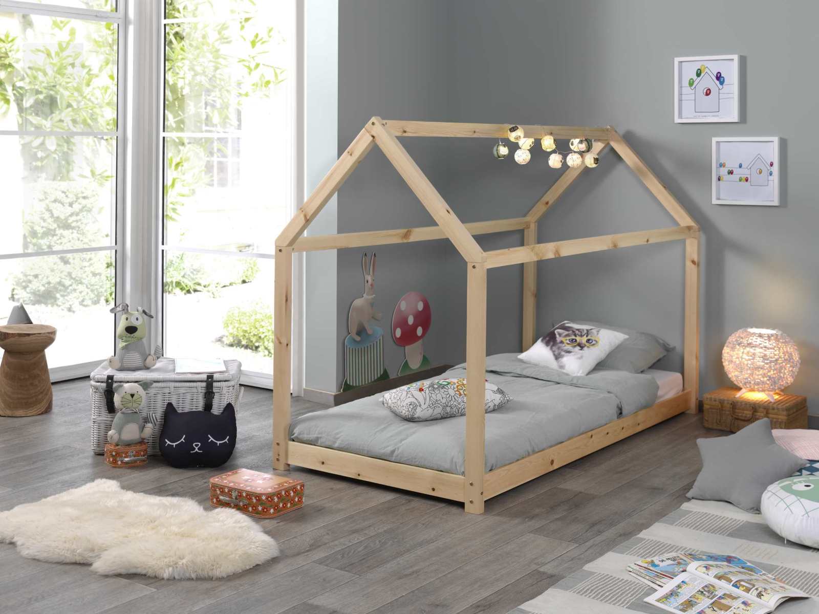 Hausbett CABANE - natur - Kiefer massiv - mit Matratze - 90x200 cm