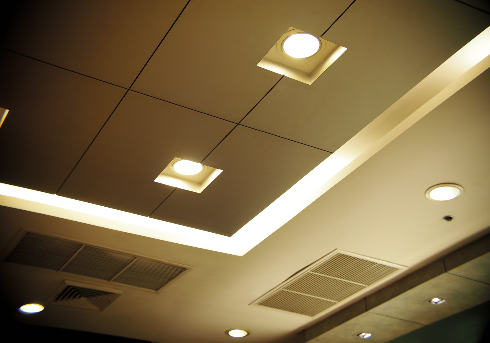 LED-Deckeneinbauleuchte POINT - weiß - Ø 17,5 cm