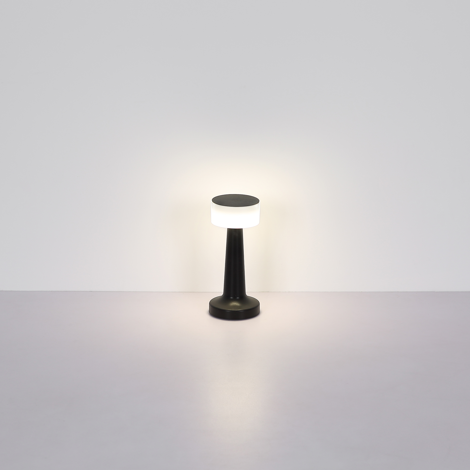 LED-Touch-Tischleuchte - schwarz-weiß - dimmbar