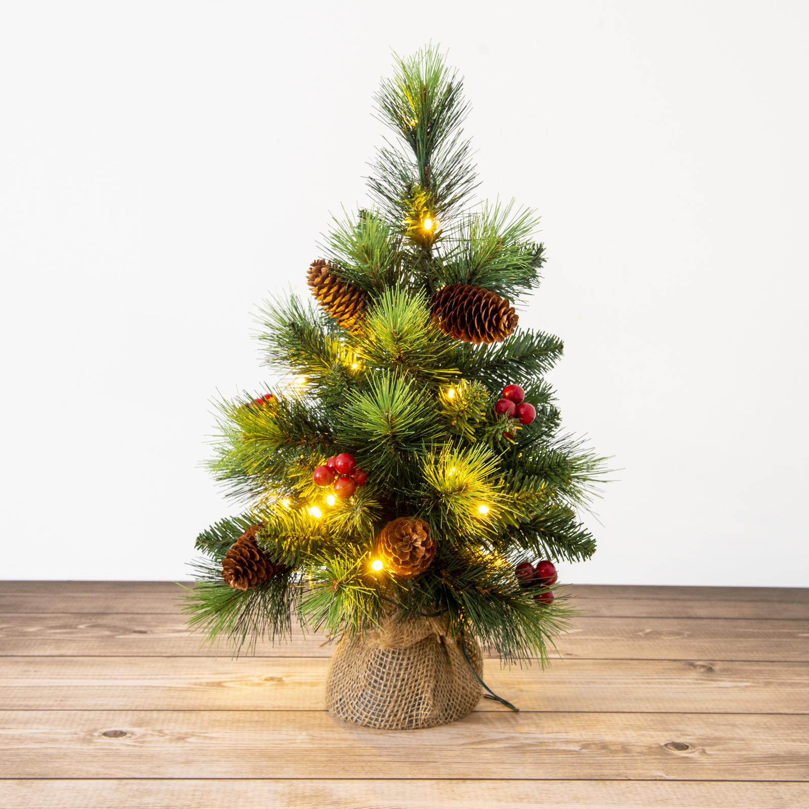 LED-Weihnachtsbaum - mit Beeren und Tannenzapfen | Online bei ROLLER kaufen