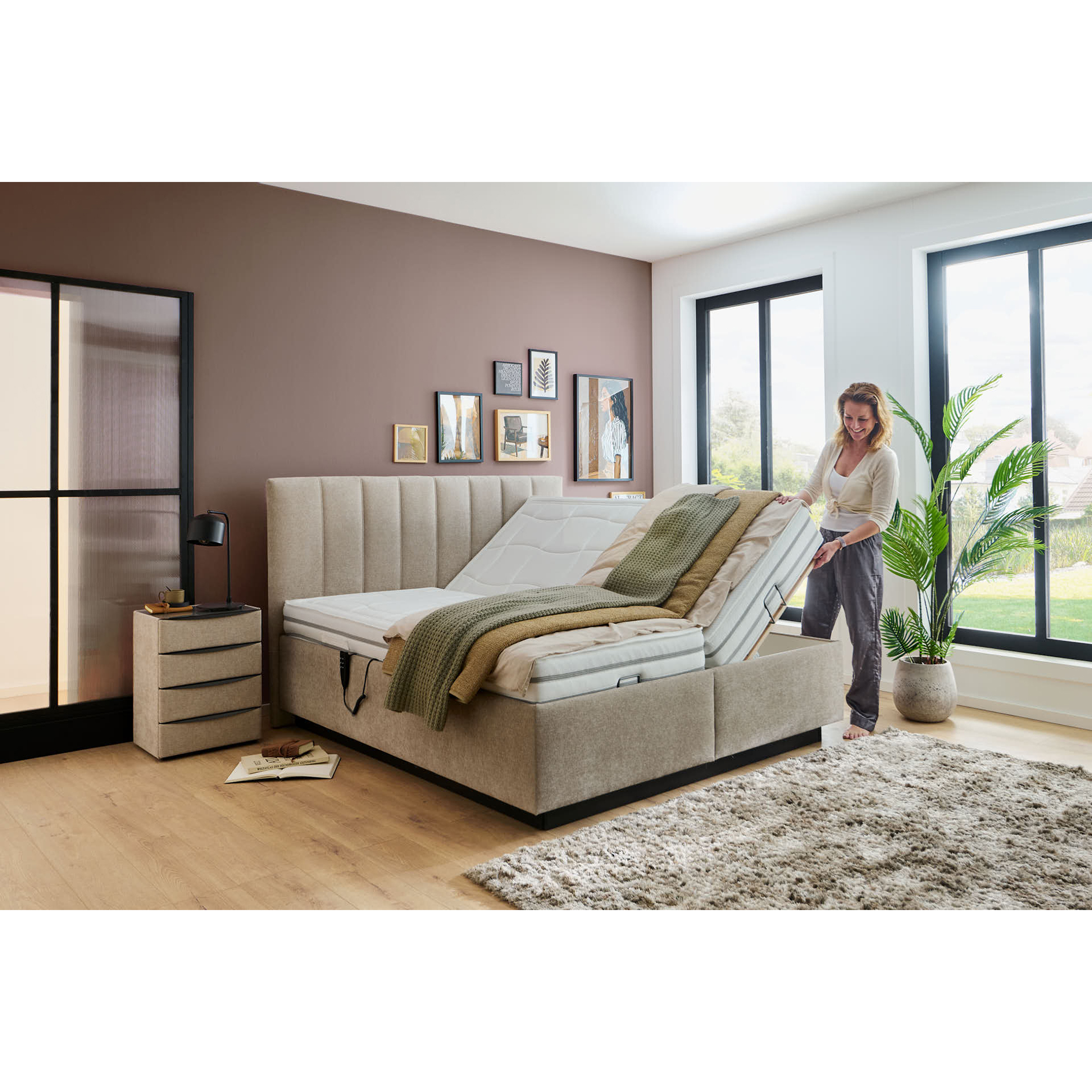 Polsterbett - beige - H2/H3 - mit Motor und Bettkasten - 180x200 cm