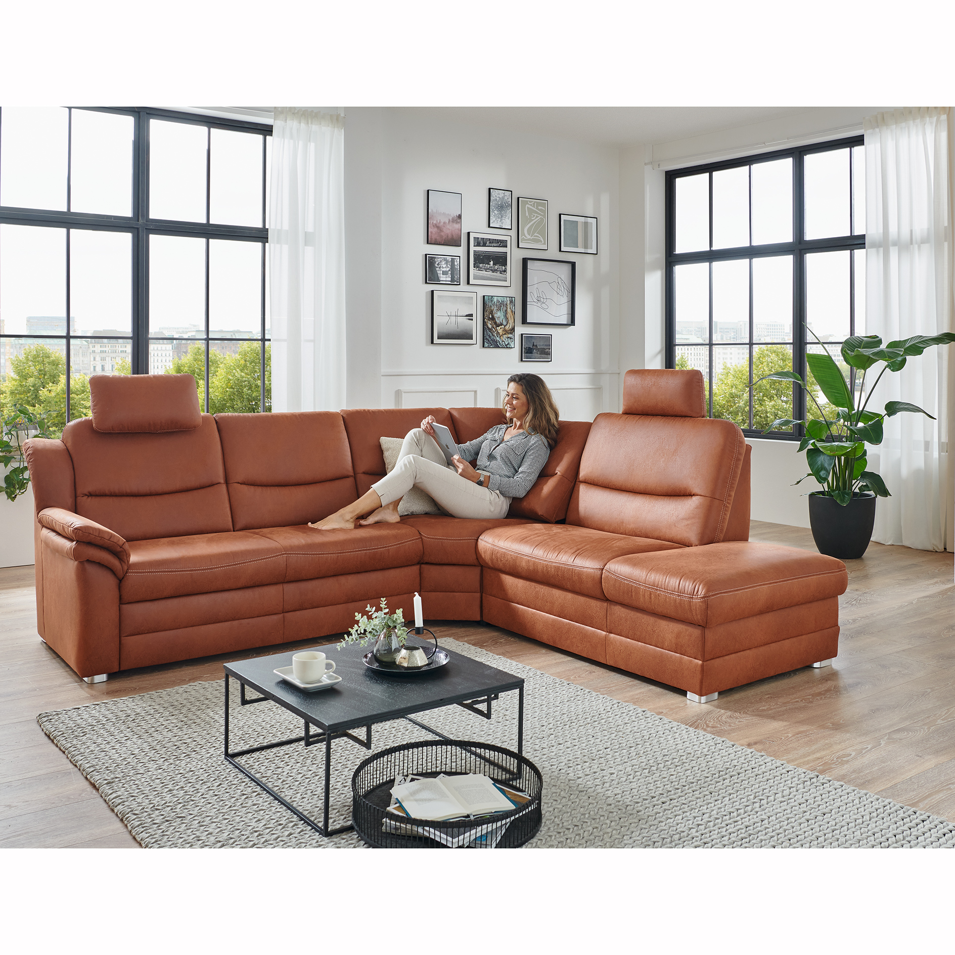 polsterpower Ecksofa - braun - Liegefunktion und Staukasten - Anstellhocker rechts