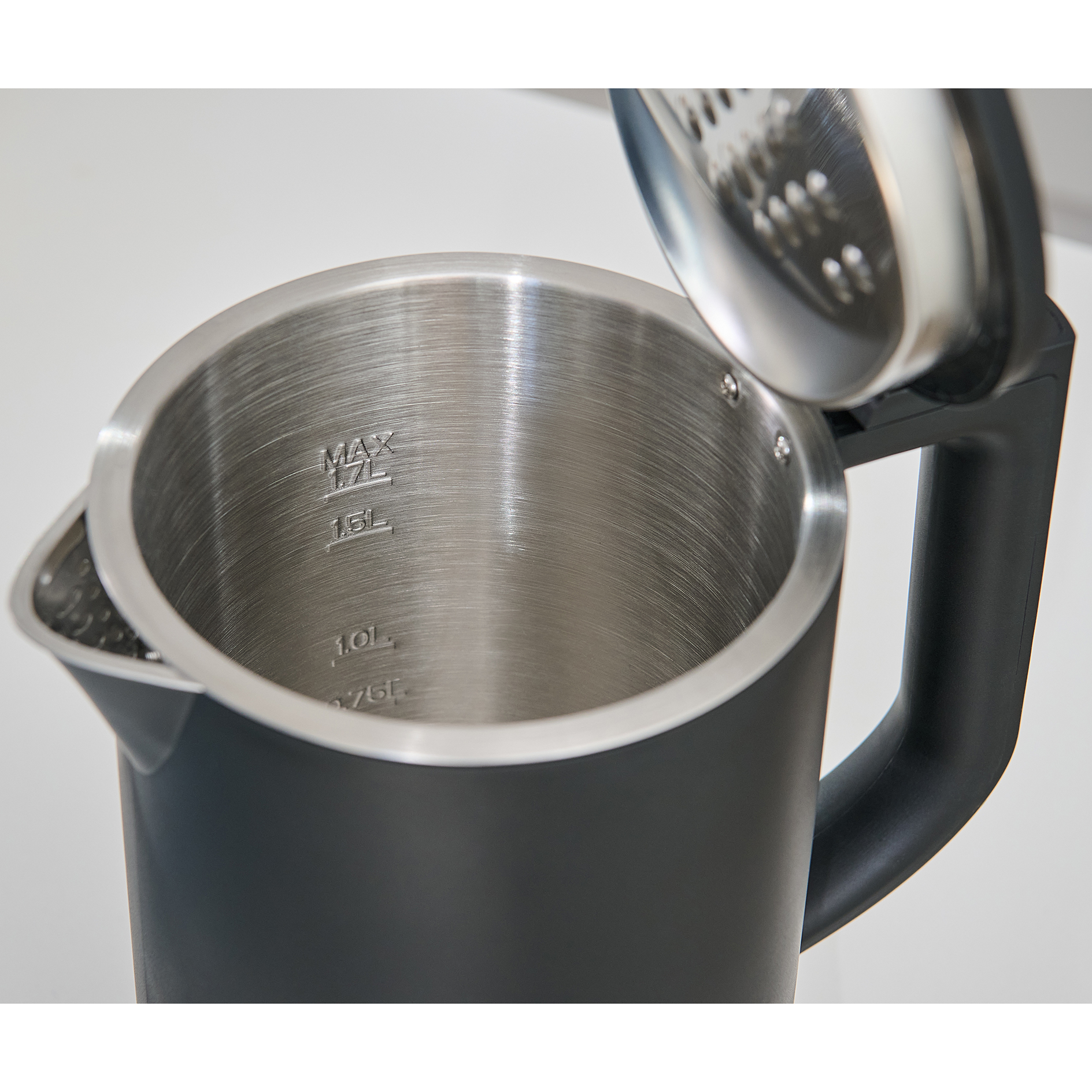 SEVERIN Wasserkocher 3483 - schwarz matt - Warmhaltefunktion
