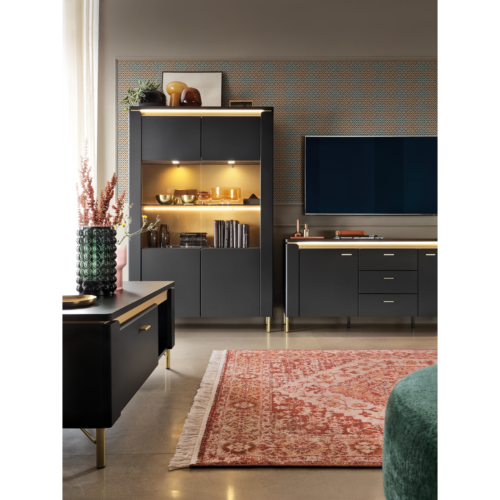Sideboard - schwarz matt - gold - 2 Schubkästen - 200 cm breit