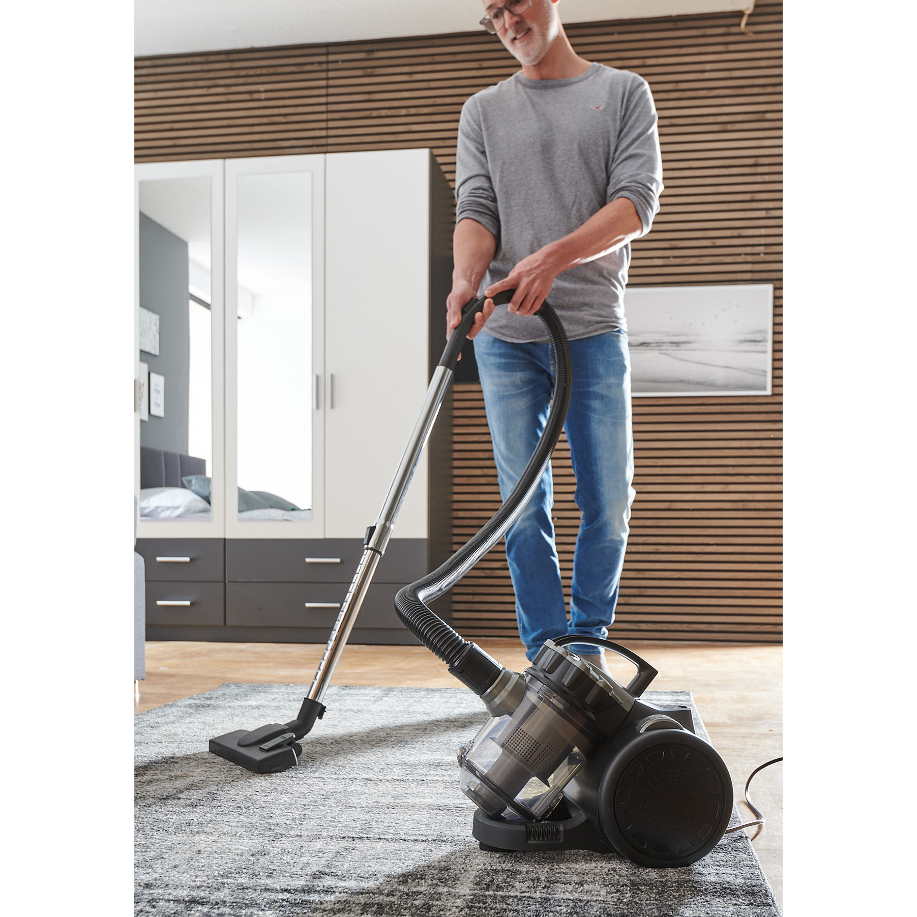 TECHNOLUX Staubsauger - schwarz matt - ohne Staubbeutel