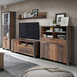 Vitrinen und Highboards im Industrial Style
